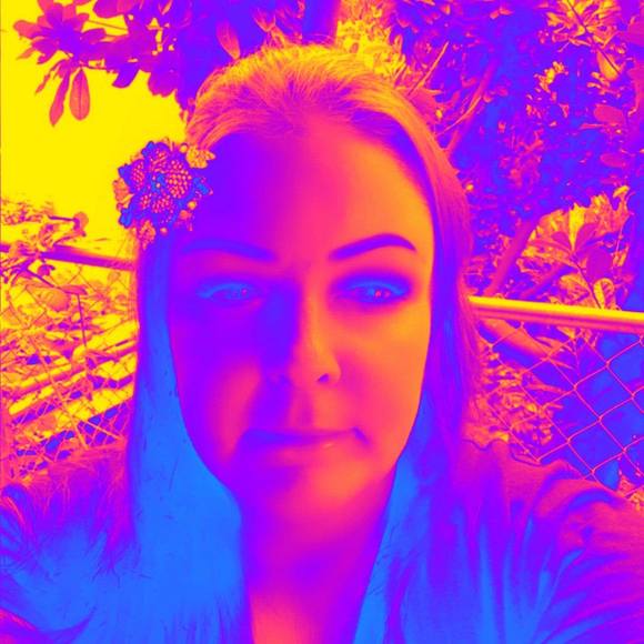 kelliemcclain